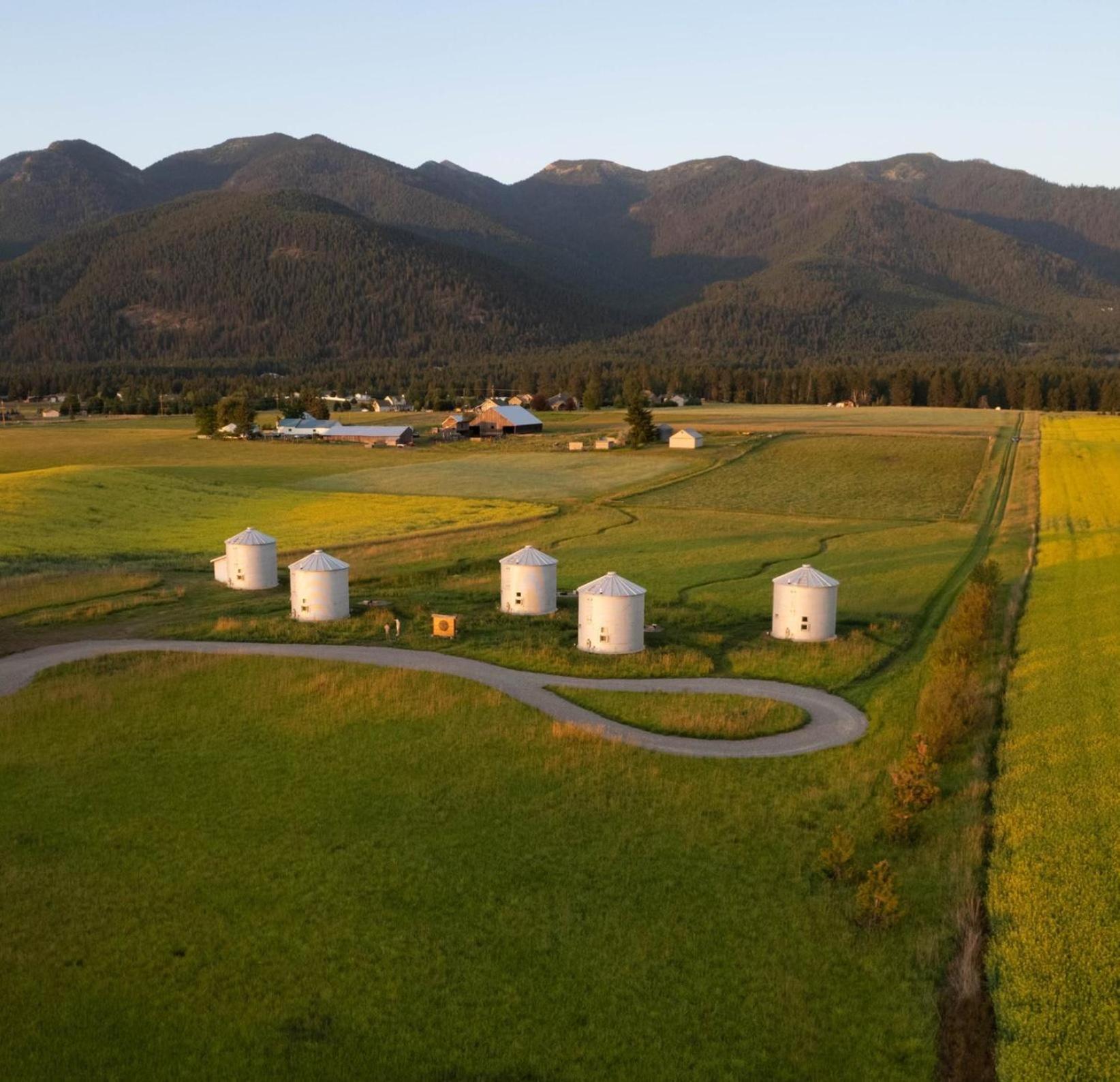 Clark Farm Silos - 5 Silo Mountain View Retreat Kalispell Exteriör bild