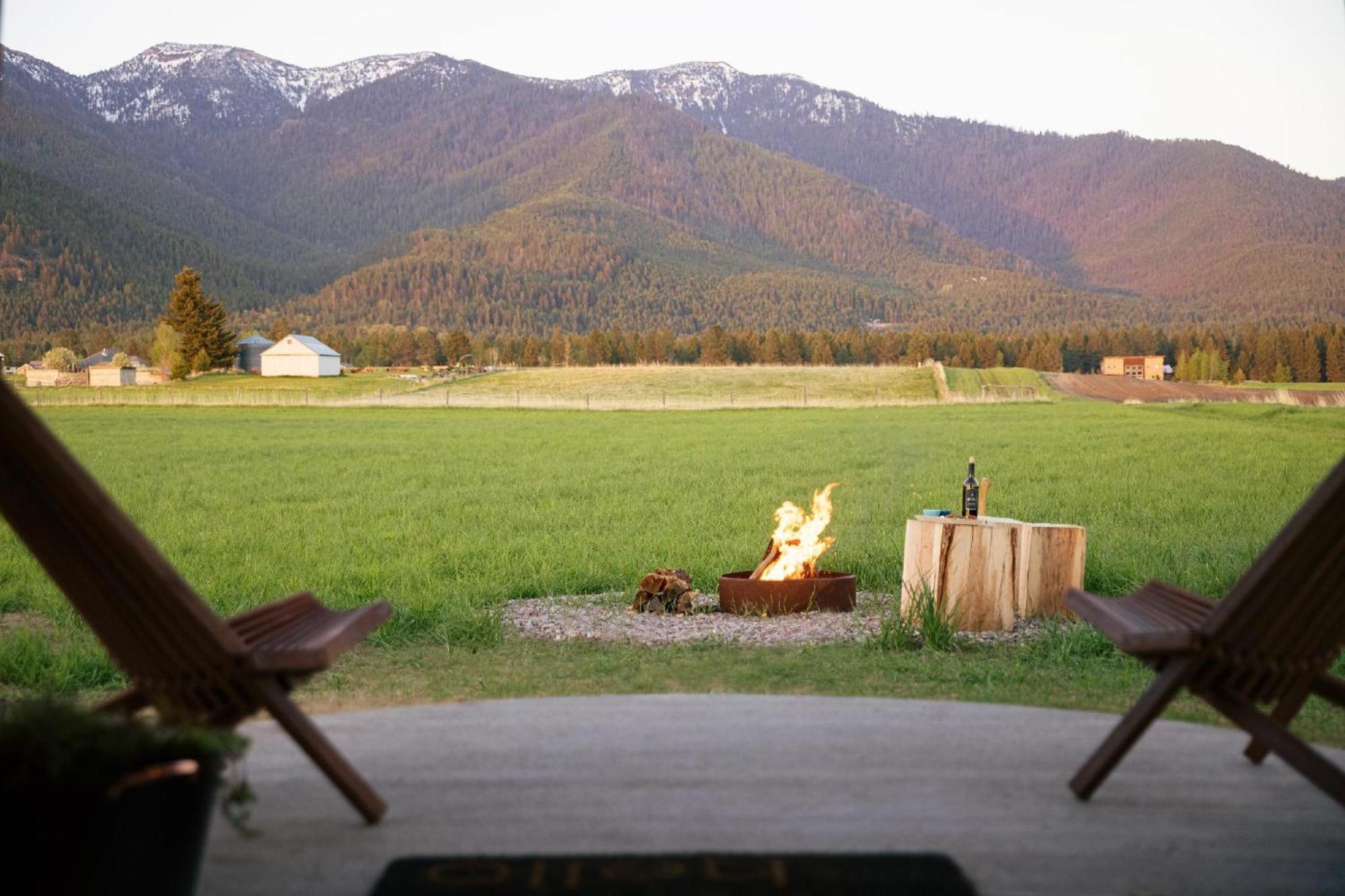 Clark Farm Silos - 5 Silo Mountain View Retreat Kalispell Exteriör bild